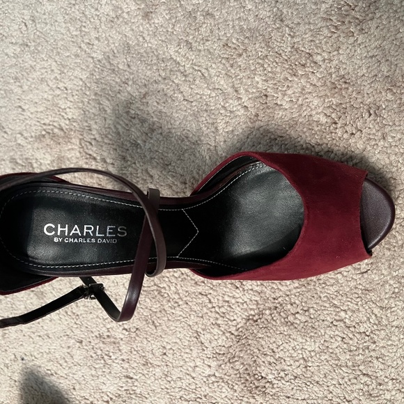 5 “ heels really comfortable suede - Picture 5 of 5